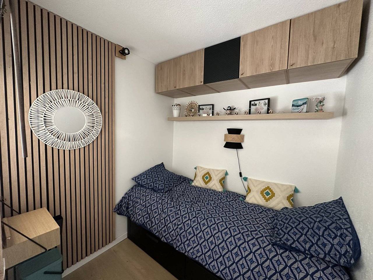 Geheel appartement, Cozy 1-Bedroom + Cabin for 4, Near Ski Slopes, Parking Included in Les Carroz, Arâches-la-Frasse