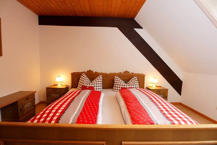 Ganze Ferienwohnung, Grundhof - Ferienwohnung Nr. 2, 110 qm, 3 Schlafräume, max. 6-8 Personen in Furtwangen, Mittlerer Schwarzwald