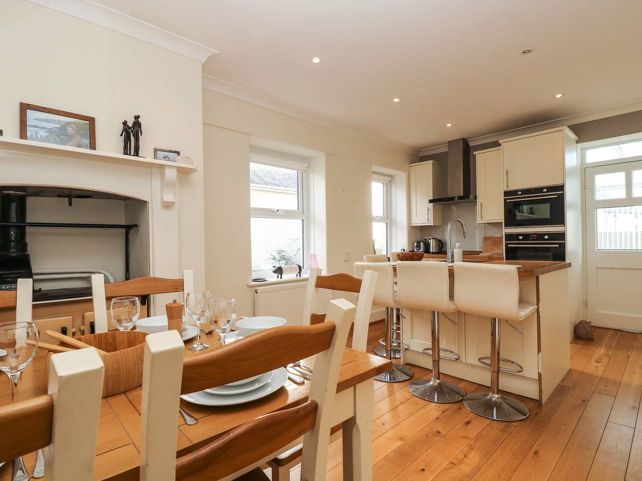 Pound Rocks in Tintagel, Pentire Point - Widemouth