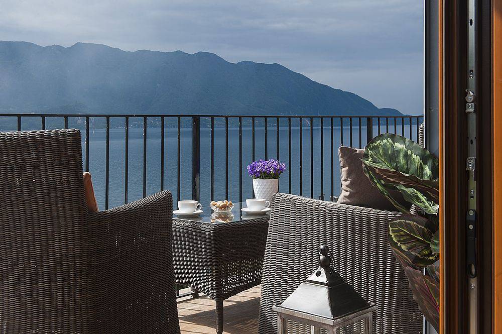 Ganze Wohnung, Anna lake view apartment with pool in Oggebbio, Oggebbio Gemeinde