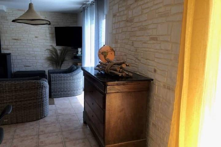 Location de vacances pour 8 personnes, avec jardin à Saint-Marcel-de-Careiret - 3