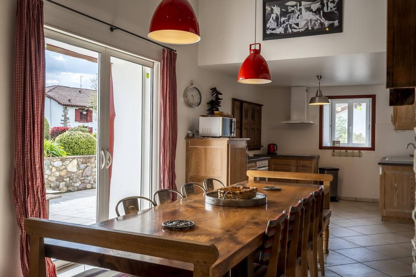 Martirenia in Ossès, Bayonne und Umgebung