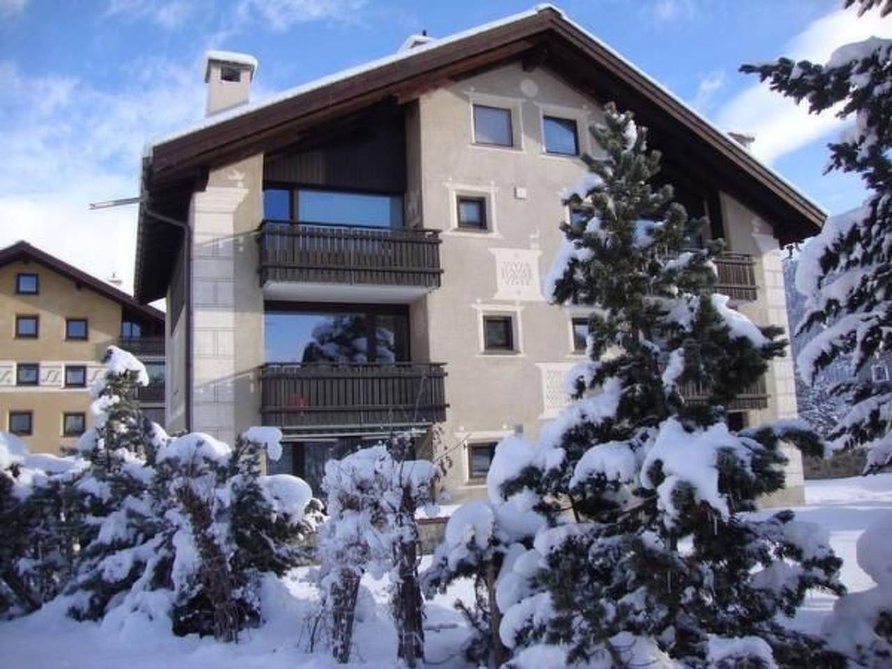 Ganze Wohnung, Chesa Aretztas in Bever, Sankt Moritz