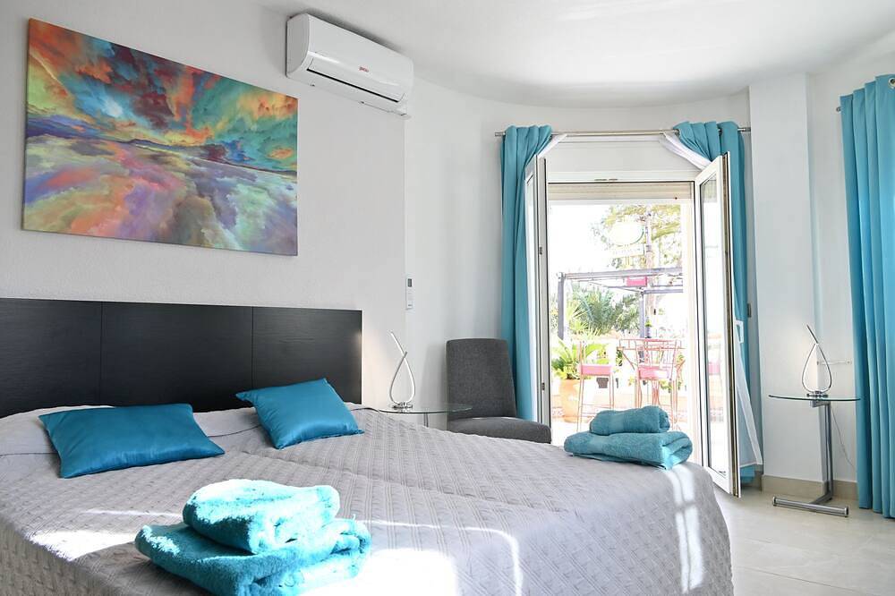 Villa La Maripose, 6 persons, privet pool, 20m from the beach, sea vieuw in Playa Perla de Levante (Cartagena), Cartagena