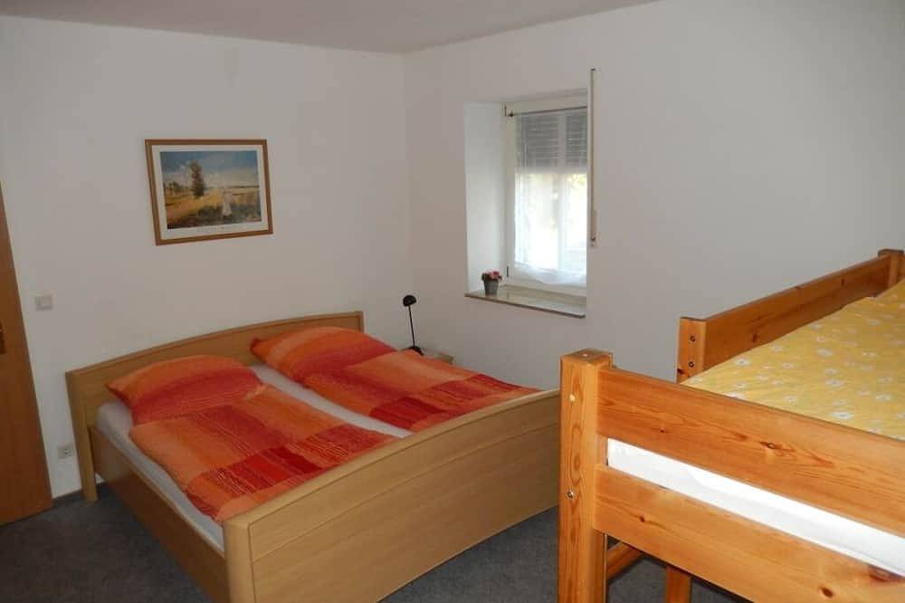 Ganze Wohnung, Ferienwohnungen Nienhaus - Achterhuis in Schermbeck, Naturpark Hohe Mark - Westmünsterland