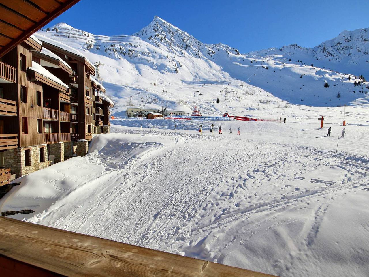 Appartement entier, Appartement 2 pièces avec belle vue sur pistes, animaux admis in Belle Plagne, La Plagne-Tarentaise