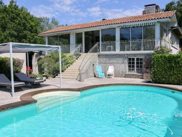 Gîte pour 6 personnes, avec piscine et terrasse à Saint-Vivien-de-Médoc