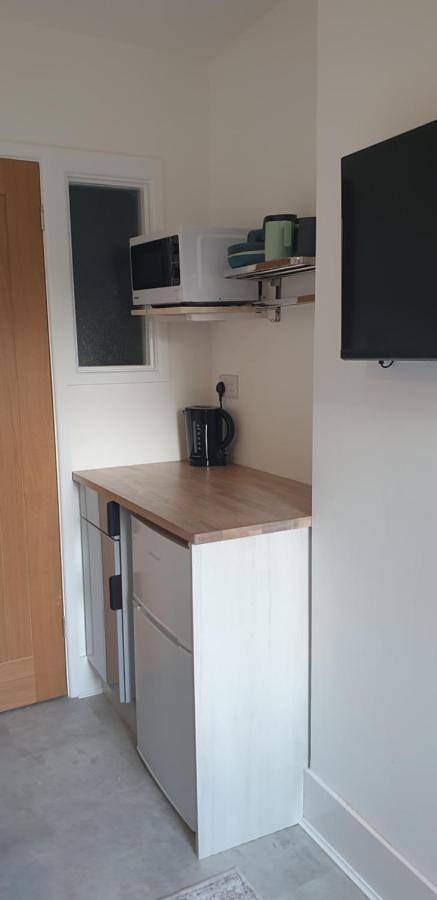Twin Room with Private Bathroom in Brighton, Sussex