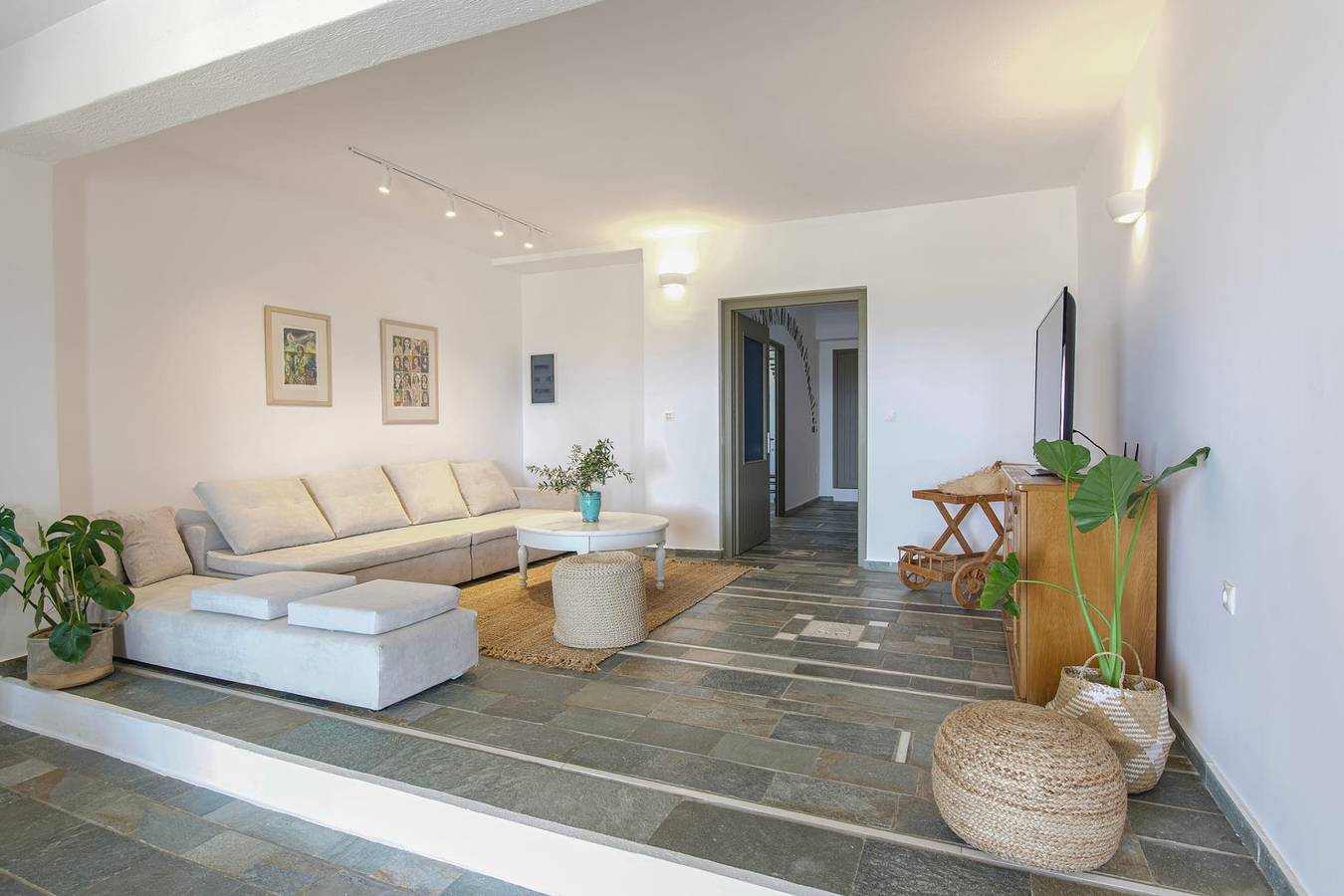 Dazzling Paros Villa | 3 Bedrooms | Villa Contessa | Large Furnished Veranda with Jacuzzi & Brilliant Sea Views | Agia Irini in Sarakiniko, Paros