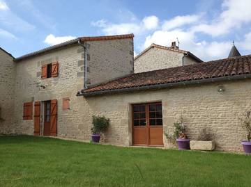 Maison d’hôte pour 5 personnes, avec jardin ainsi que vue et terrasse à Saint-Georges-lès-Baillargeaux