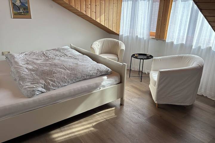 Ganze Wohnung, Ferienwohnung Alpenblick - Wohlfühlen auf dem Lande in Pürgen, Romantische Straße