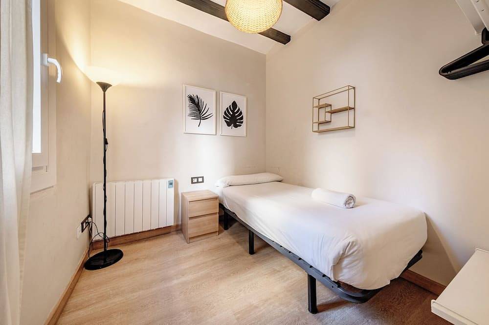 Hel lejlighed, Mar 1A 2h - Two Bedroom Apartment, Sleeps 3 in Barcelona Centre, Barcelona