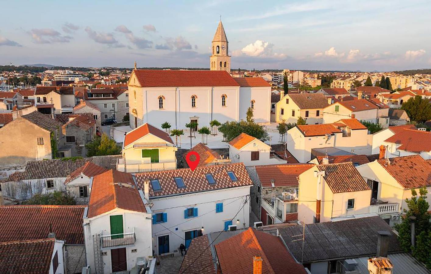 Ganze Ferienwohnung, Gemütliche 1-Zimmer-Wohnung mit Klimaanlage, WLAN und 700 m zum Strand in Biograd na Moru, Zadar