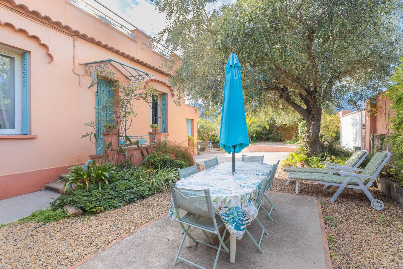 Casa de Vacaciones 'Jonquille' con Vista a la Montaña, Terraza Privada y Wi-Fi in Sorède, Región Céret