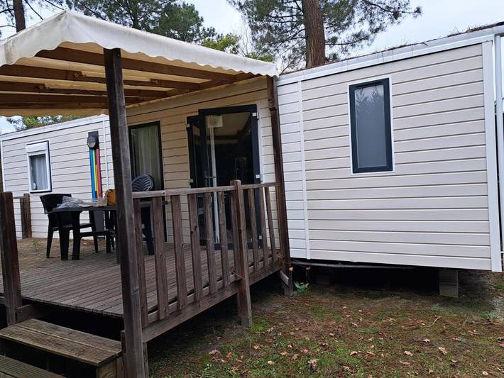 Camping pour 8 personnes, avec piscine et jardin, animaux acceptés à La Teste-de-Buch