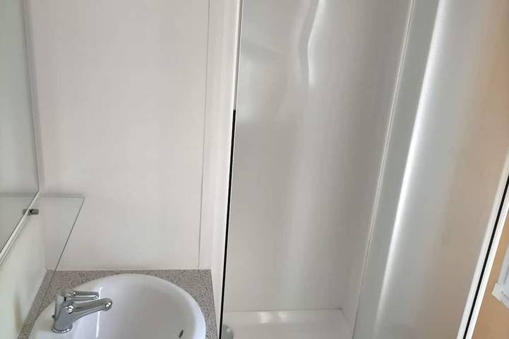 Mobil home pour 4 personnes, avec jardin à Cabariot - 4