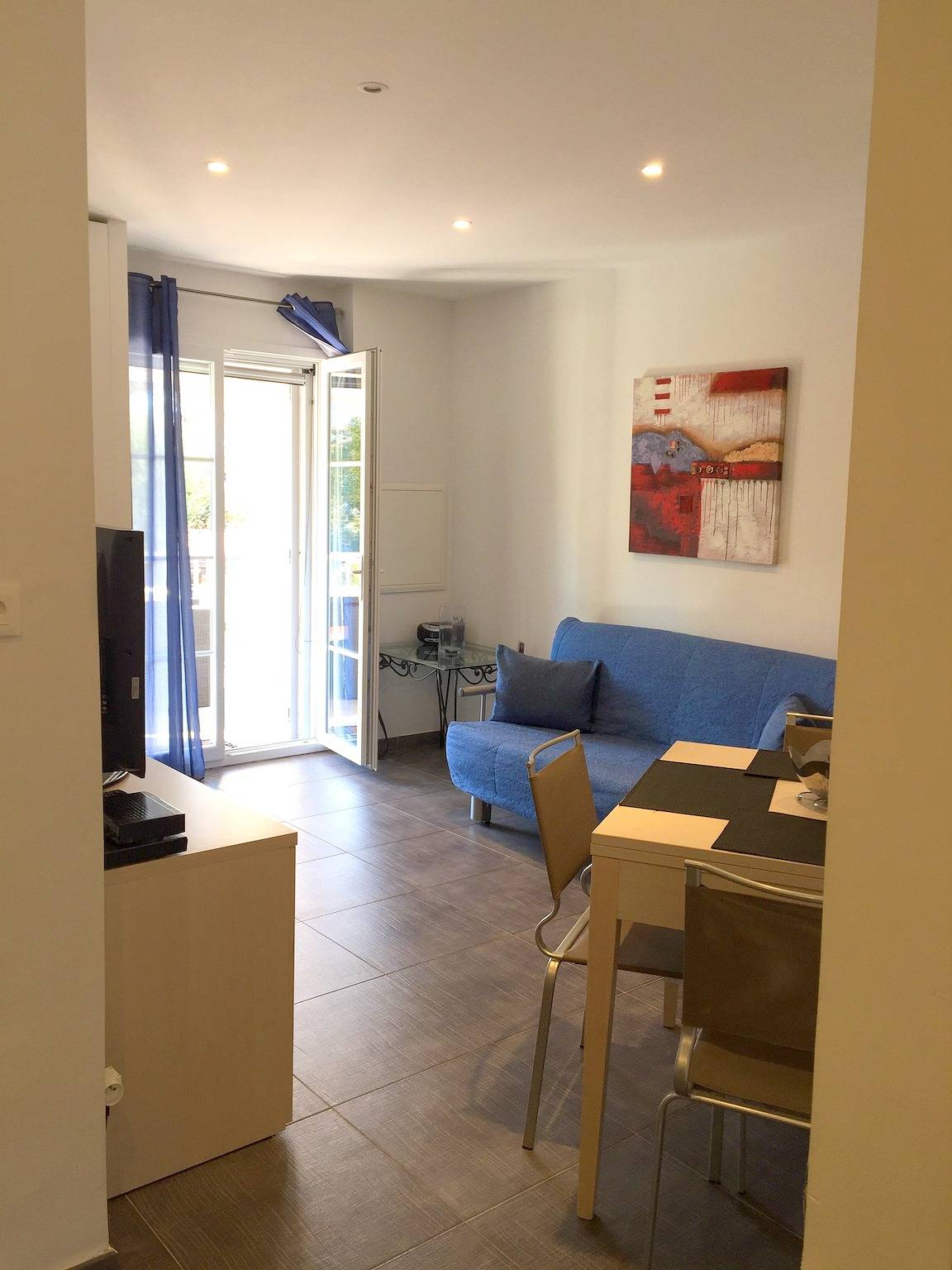 Appartement entier, Appartement charmant à Galéria avec vue sur mer, 39 m² in Galéria, Parc naturel régional de Corse