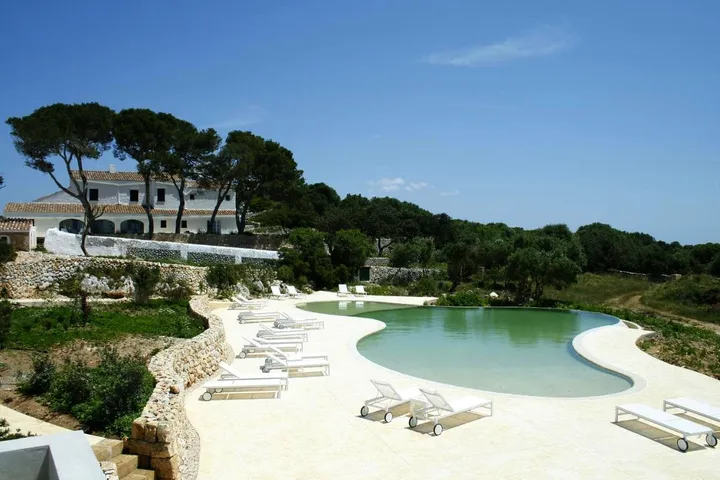 Hotel para 2 personas, con piscina además de jardín y vistas - 1