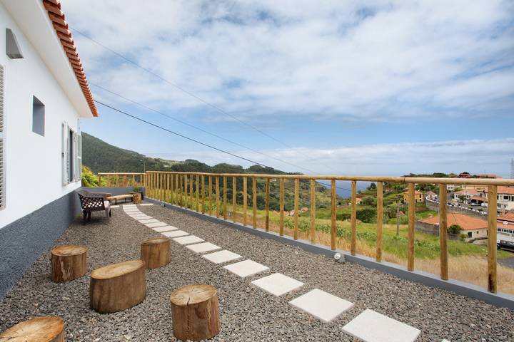 Holiday Home 'Casa Da Ribeira Da Janela' with Sea View, Wi-Fi and Air Conditioning in Ribeira da Janela, Madeira