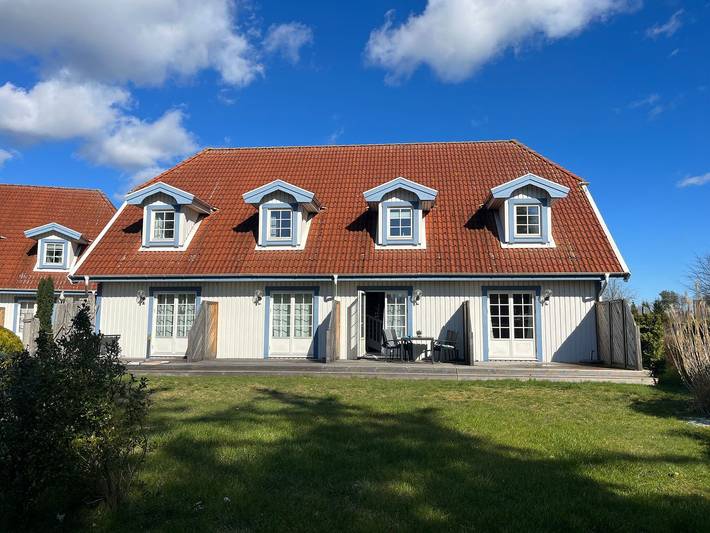 Ferienwohnung für 4 Personen, mit Terrasse und Garten sowie Sauna in Born a. Darß