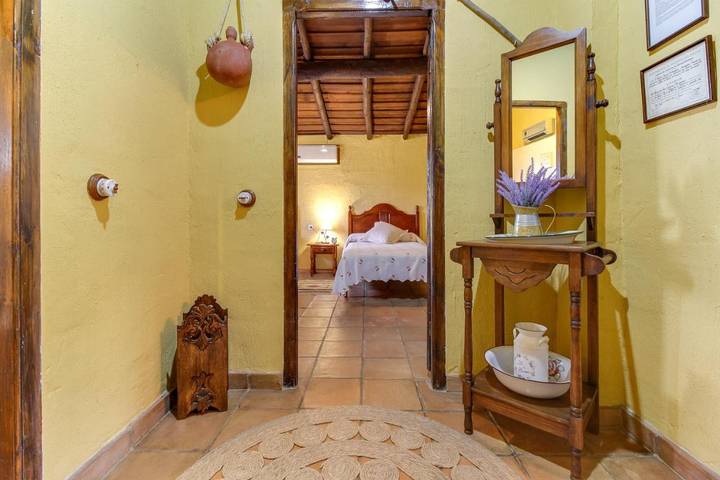 Casa de vacaciones para 6 personas, con vistas además de piscina y jardín en Sierra de Gata - 4