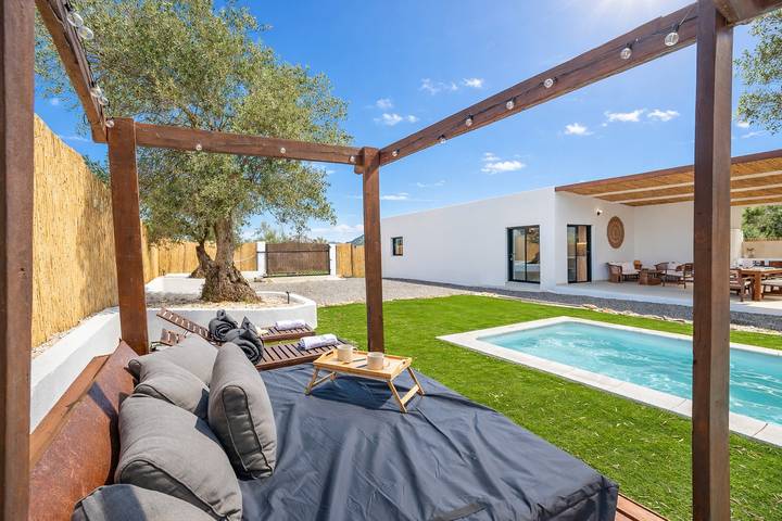 Casa rural para 6 personas, con terraza y jardín, Se admiten mascotas en Alhaurín el Grande - 2