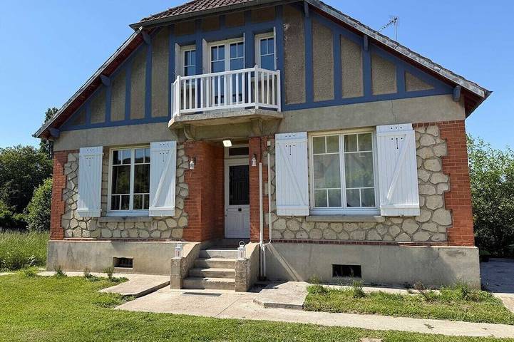 Location de vacances pour 13 personnes, avec Jardin dans Ressons-le-Long