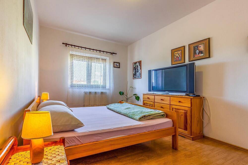 Ganze Wohnung, Schöne Ferienwohnung in Pula mit Swimmingpool in Pula-Medulin, Pula