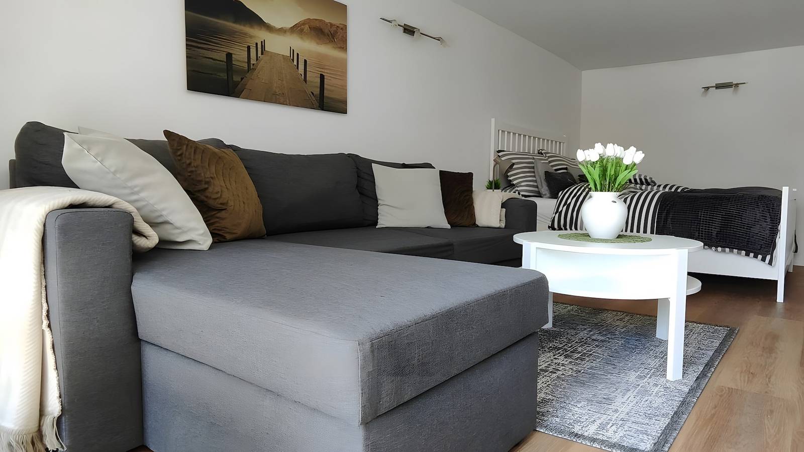 Entire apartment, Chalet am Diemelsee: Apartment with Terrace in the Sauerland in Diemelsee, Upland