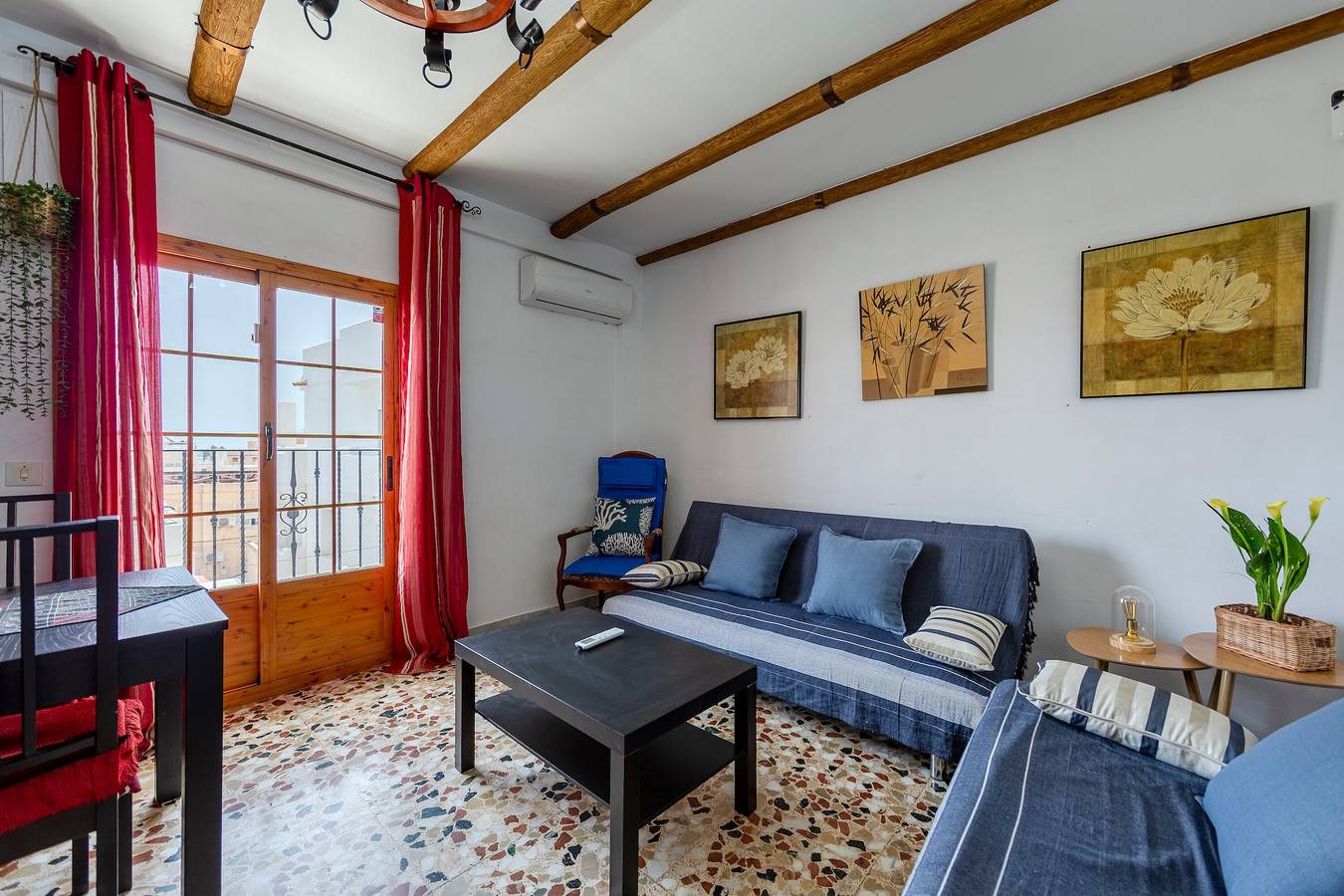 Appartement entier, Maison de Vacances 'Mirador De Sorbas' avec Balcon et Climatisation in Playa de los Barquicos (Carboneras), Carboneras