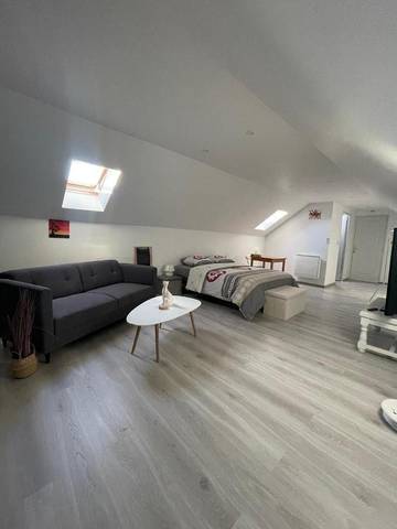 Chambre d’hôte pour 2 personnes, avec terrasse ainsi que jardin et vue dans Loiret