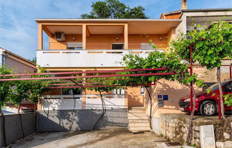 Ferienwohnung für 6 Personen, mit Garten und Terrasse