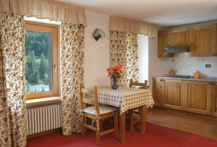 Location de vacances pour 3 personnes, avec vue et jardin, animaux acceptés à Cogne - 4