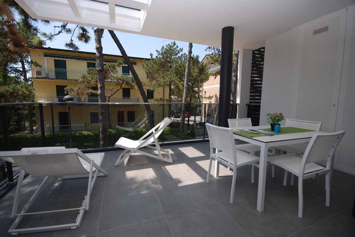 Ferienwohnung für 6 Personen, mit Balkon in Lignano Sabbiadoro - 2