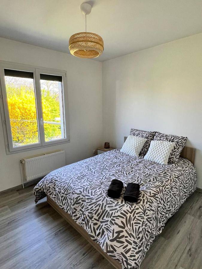 Two-Bedroom House in Tourville-sur-Arques, Région de Dieppe