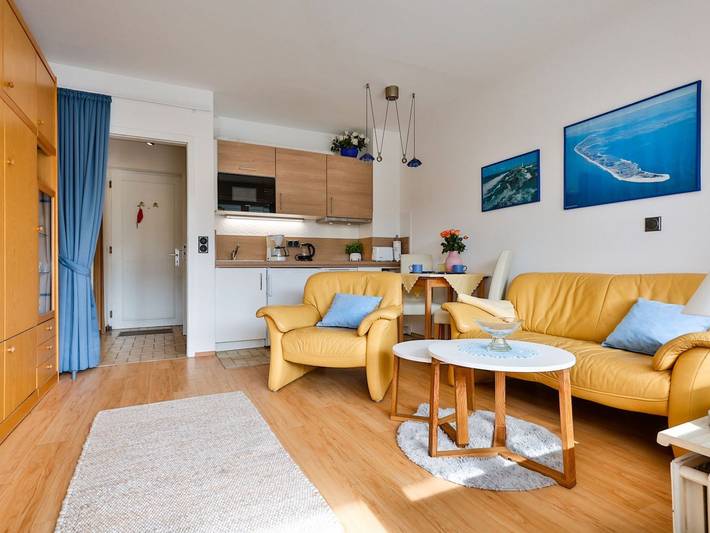 Ganze Ferienwohnung, Kniepsand - Praktisches 1-Zimmer-Apartment in strandnaher Lage mit sonniger Terrasse. in Nordfriesische Inseln (Schleswig-Holstein) (Schleswig-Holstein), Hörnum