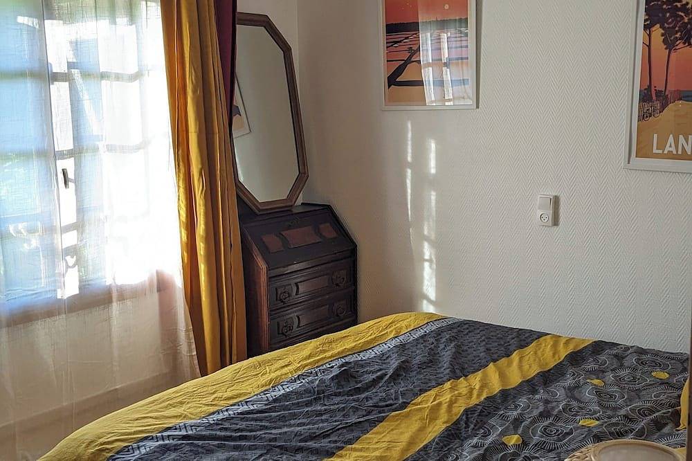 French riverside cottage 20 minutes from Disney in Guérard, Seine-et-Marne