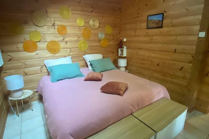 Chambre d’hôte pour 2 personnes, avec Jardin et Piscine à Saint-Rémy-en-Rollat