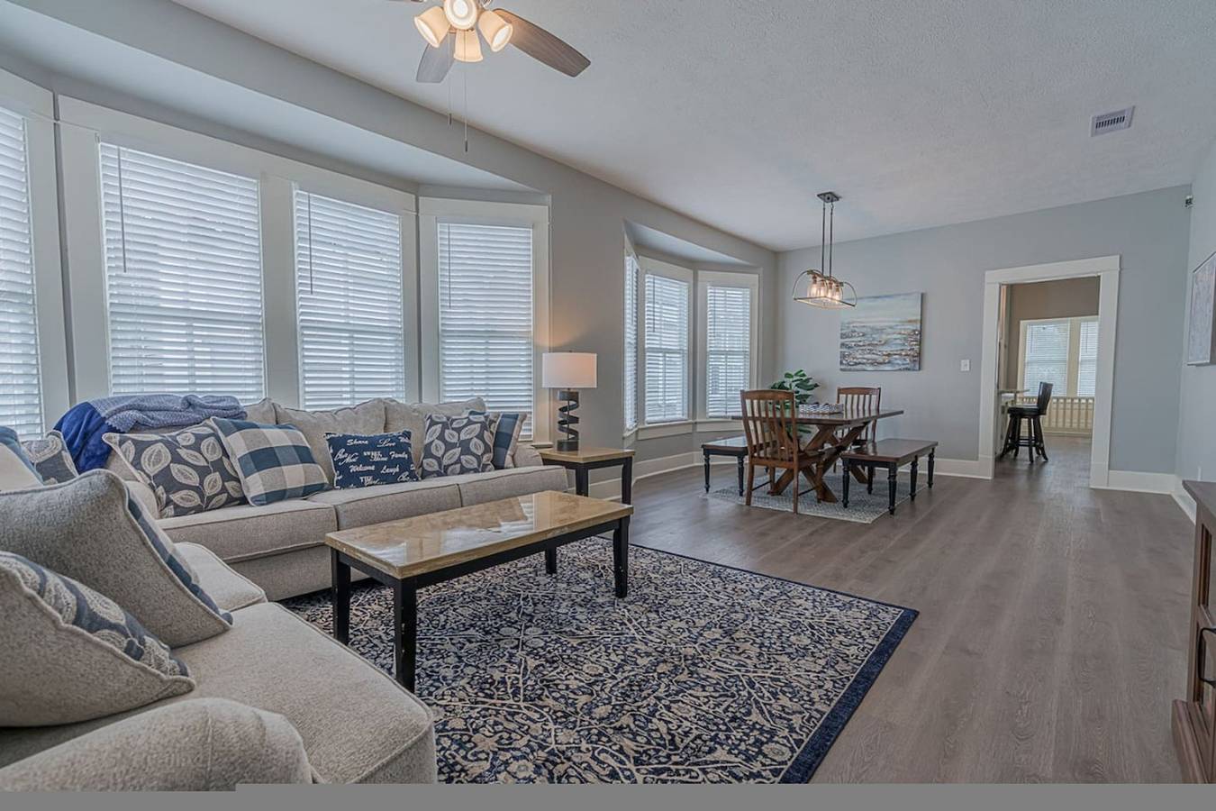 Uptown Cottage! 2 minutes to The Strand and Utmb in Galveston Island, Galveston