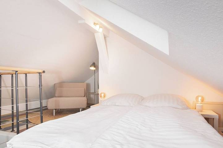 Ganze Wohnung, Mc’Maggies Atelier – stilvolle Ferienwohnung mit Whirlpool bei Düsseldorf in Meerbusch, Rhein-Kreis Neuss