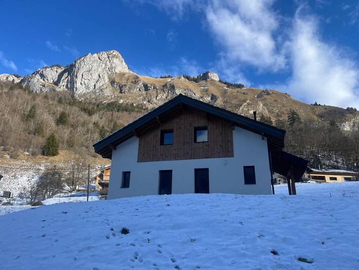 Location de vacances pour 7 personnes, avec vue ainsi que sauna et jardin à Bellevaux - 4