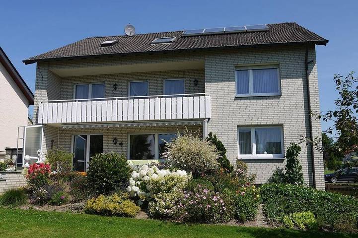 Ganze Wohnung, Doppelzimmer, Bad, Wc, Balkon - Ferienwohnung Iburgblick in Bad Driburg, Kreis Höxter