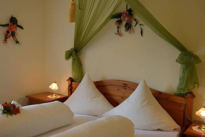 Ferienwohnung für 4 Personen, mit Sauna und Garten in Leiwen - 2