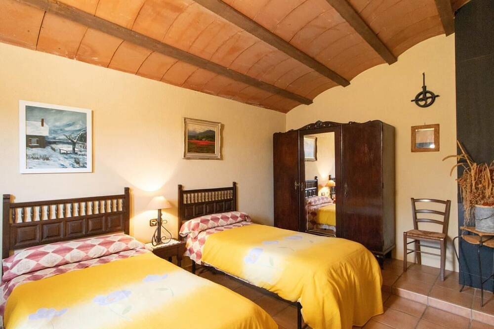 Casa rural para 20 personas en Girona in Caldas de Malavella, Provincia de Gerona