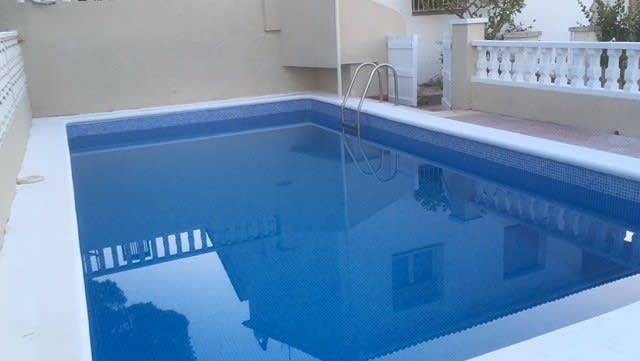 Location de vacances pour 8 personnes, avec jardin et piscine, adapté aux familles à Sant Pere de Ribes - 2