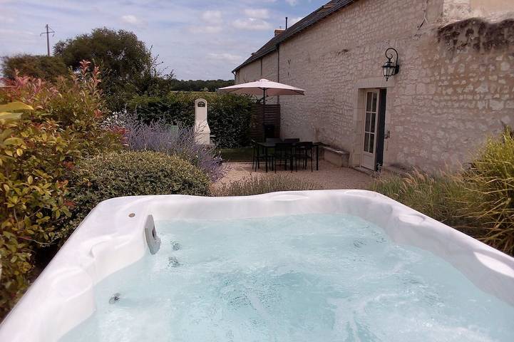 Maison de vacances pour 12 personnes, avec terrasse ainsi que jacuzzi et jardin