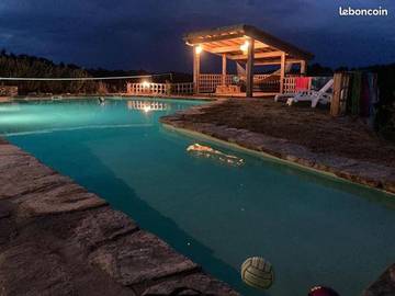 Maison d’hôte pour 2 personnes, avec piscine ainsi que vue et jardin à Saint-Julien-Gaulène
