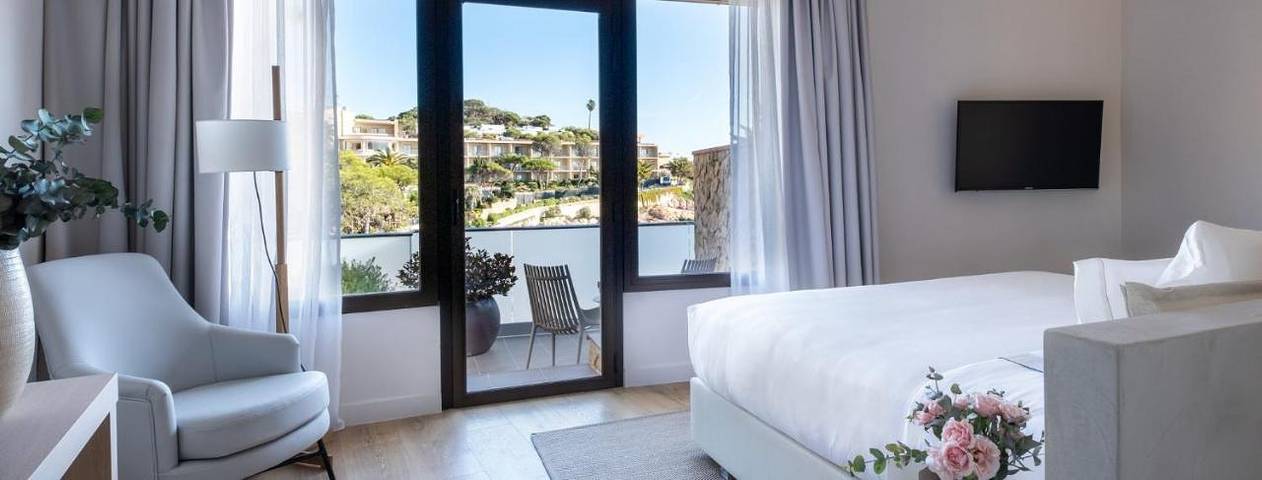 Hôtel pour 2 personnes, avec sauna et jacuzzi ainsi que piscine et jardin à Sant Feliu de Guíxols - 2