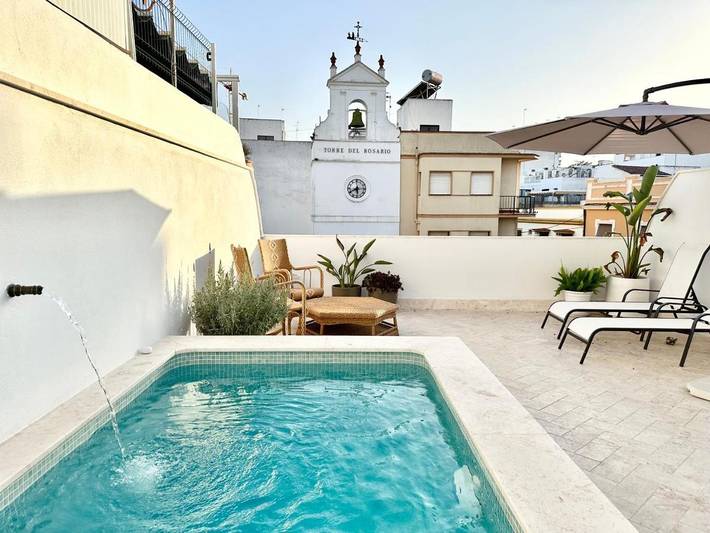 Apartamento para 3 personas, con Balcón y Terraza además de Jardín y Piscina en Alcalá de Guadaíra