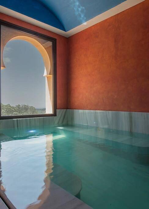 Casa rural para 14 personas, con sauna y vistas además de piscina y jardín, Se admiten mascotas en Cortegana - 3